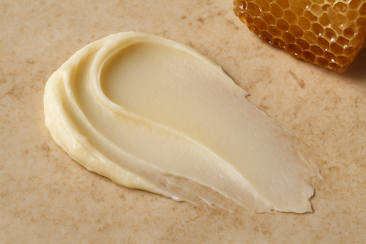 🌿 The Secret Behind Glowing Skin: Beef Tallow and Honey Balm